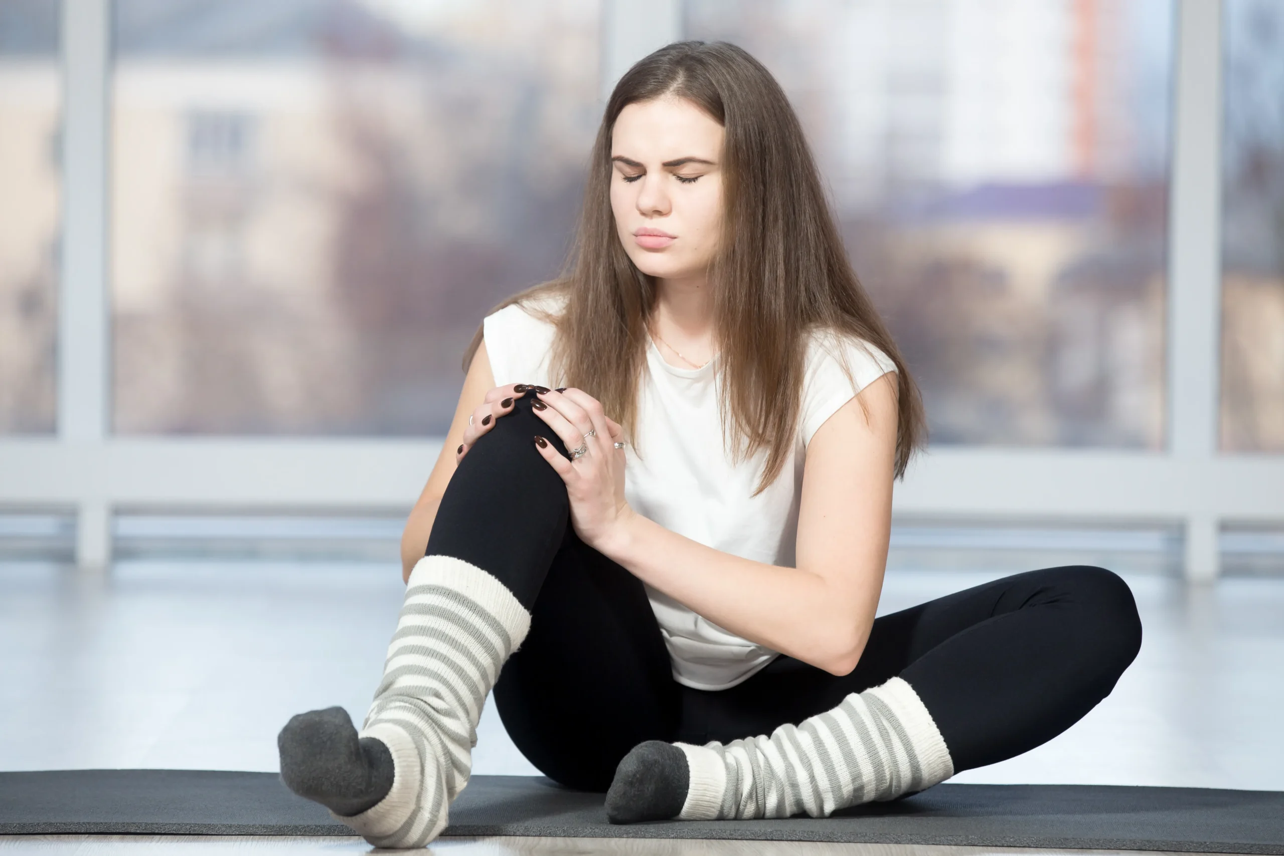 Causes of Knee Pain in Young Adults